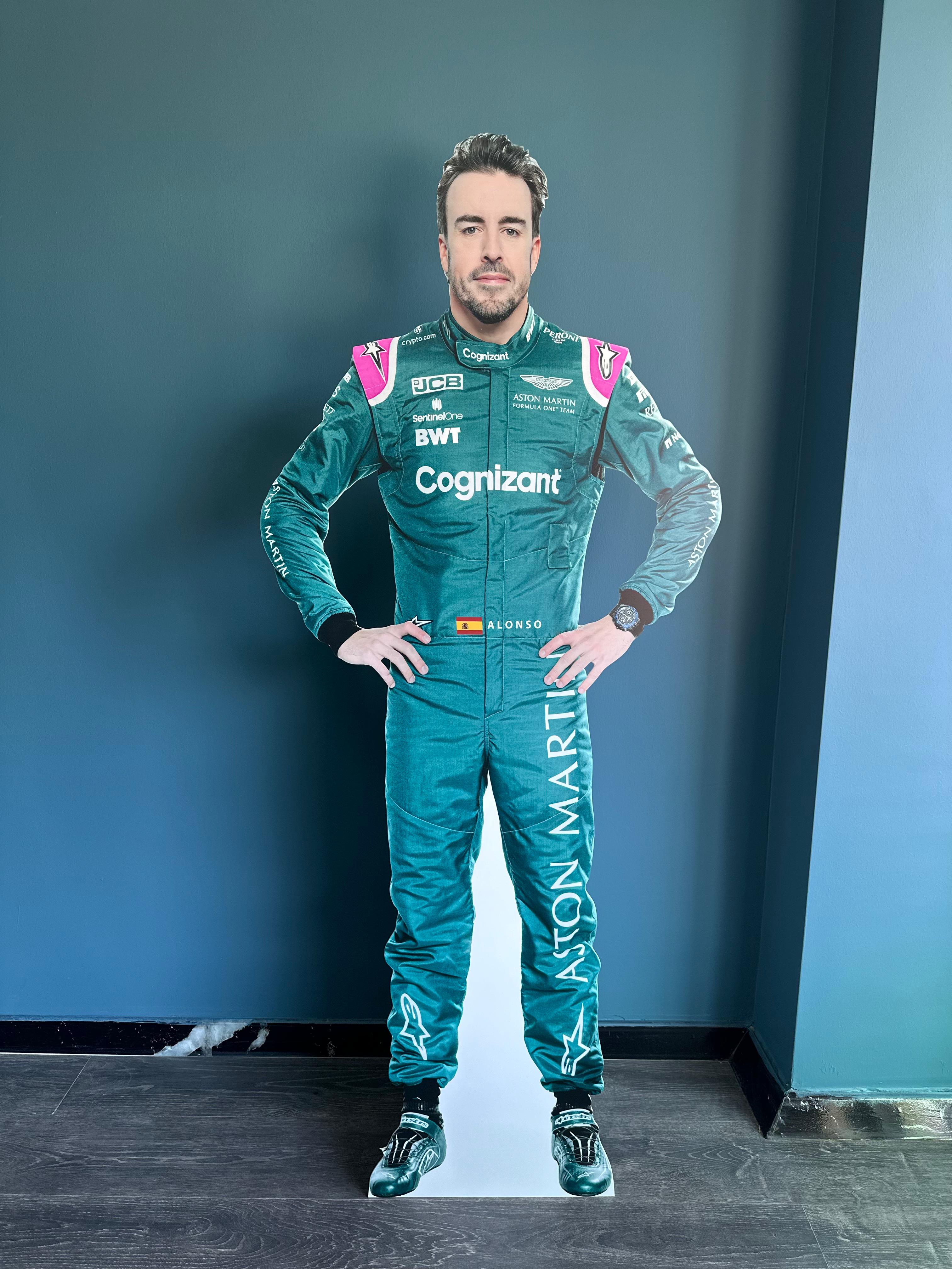 Fernando Alonso Maketi Ayaklı iki Boyutlu Tam Boy Plastik Maket F1 Pilot Maketi